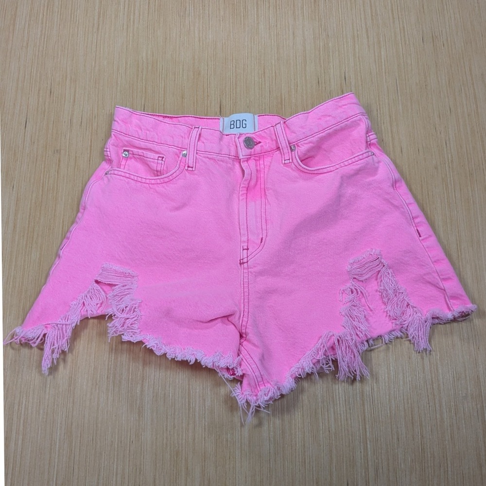 BDG Urban Outfitters A-Line Pink Denim Frayed High Waist‎ Shorts Cute Women's 28